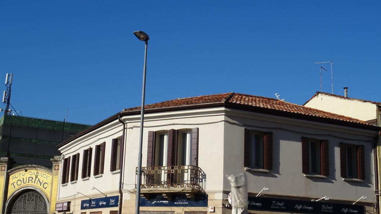 Laguna Blu Mestre Venezia Bagian luar foto